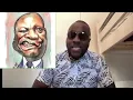 Download Lagu De man van Sindou wordt overweldigd door de gebeurtenissen