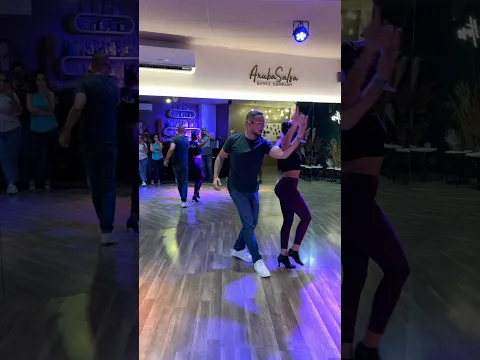 Reggie & Melitza continue with this beautiful Advanced Salsa Combo!🫶🏼#ArubaSalsa #ReggieandMelitza