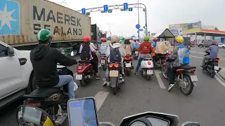 leaving ho chi minh city in rush hour by motorcycle vietnam part 1