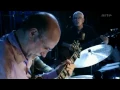 Download Lagu John Scofield Trio - Blue Note, New York City, NY, 2004-09-26 (full)
