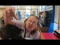 DERANGED KAREN HAS MELTDOWN AT POST OFFICE