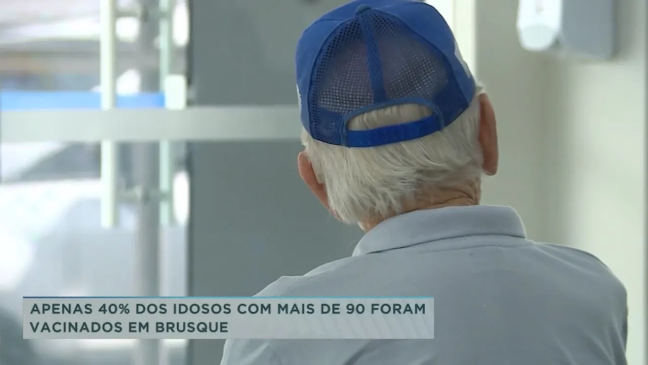 Apenas 40% dos idosos com mais de 90 anos foram vacinados em Brusque