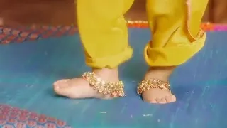 chham chham kanha ke sang sari duniya nache re 