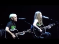 Lagu Avril Lavigne \u0026 Evan Taubenfeld - Everybody Hurts - #Winnipeg MTS Center 2011 Black Star Tour Live