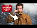 Download Lagu Waarom dit Amerikaanse marinejack de peacoat de das omdeed.