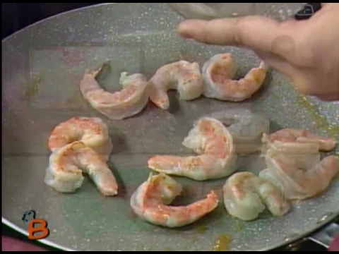 Pasta con salsa de maní y coco