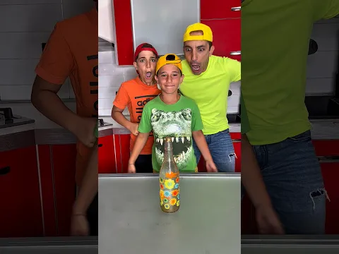 ✅SFIDA DELLE MONETE!😏#challenge #humor #funny #viral #humour #física #viralvideo #fyp #familygames