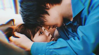 coffee and vanilla kiss scenes