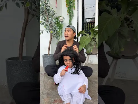lagi makan es krim di ganggu hantu