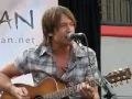 Keith Urban - Live @ Verizon in Pasadena - "Kiss A Girl" (Acoustic)
