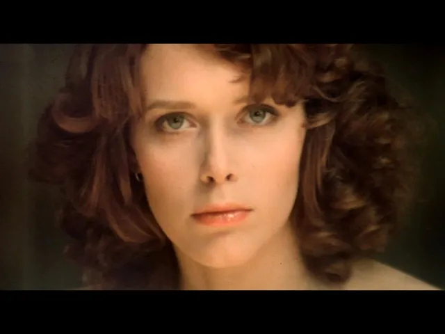 Sylvia Kristel in EMMANUELLE 2 - US Trailer (1975, English)