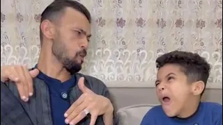 ‏لما أبوك يكون متعصب ￼🤣