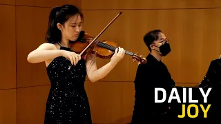 Download Barber's Violin Concerto, I. Allegro performed by Olivia Oh! | Daily Joy MP3