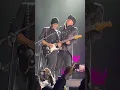 Download Lagu Betotan Bass Yuke dan Melodi Gitar Andra di Lagu Cinta Gila Live di KualaLumpur