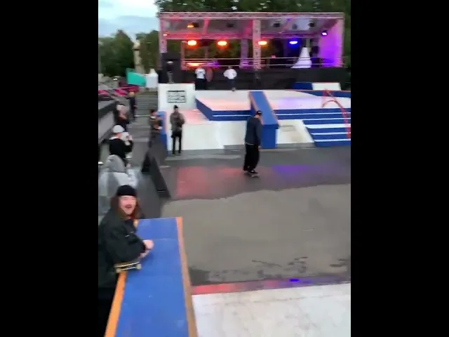 Видео