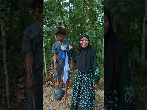 kalo ada orang gila dikasih makanan (jagung)