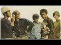 Love - She Comes In Colors