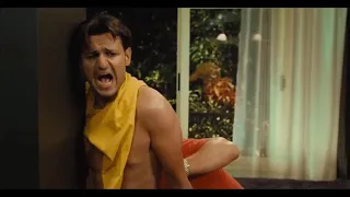 رامز جلال بياخد حقنة في طيـ زه 