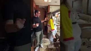 أمينة خليل و دينا الشربيني ستو أنا دندنها