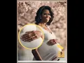 Michelle Obama shows pregnancy photos
