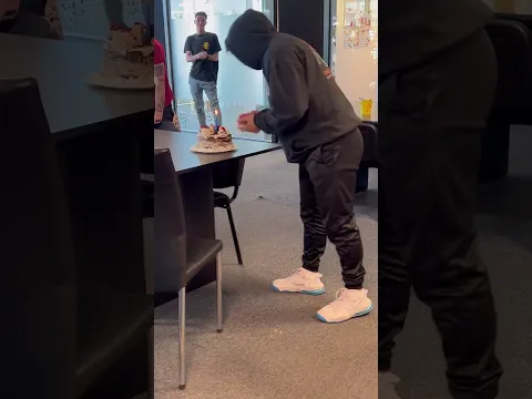 Dia de cumple en el trabajo!