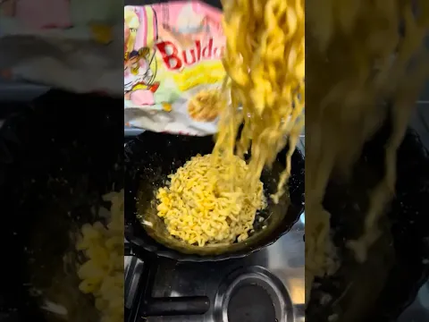 عشا نودلز كوري من درج سعاد رد فعل اختي كارثه 😂