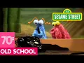 Download Lagu Sesame Street: The Martians Discover a Telephone