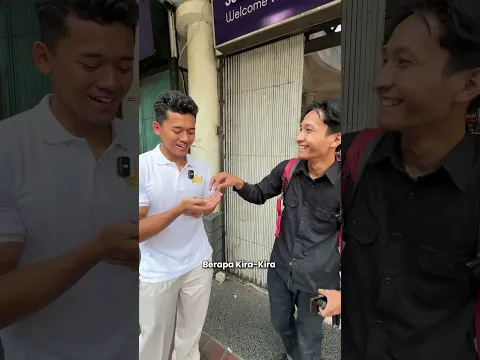 Tebak Harga Emas Yang Dipegang