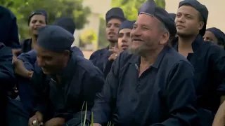 كوميديا سعيد الهاكر وهو بيعلم المساجين السرقة جوه السجن 