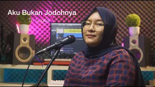 Download AKU BUKAN JODOHNYA - TRI SUAKA (Cover by Khoirun Nisa) MP3