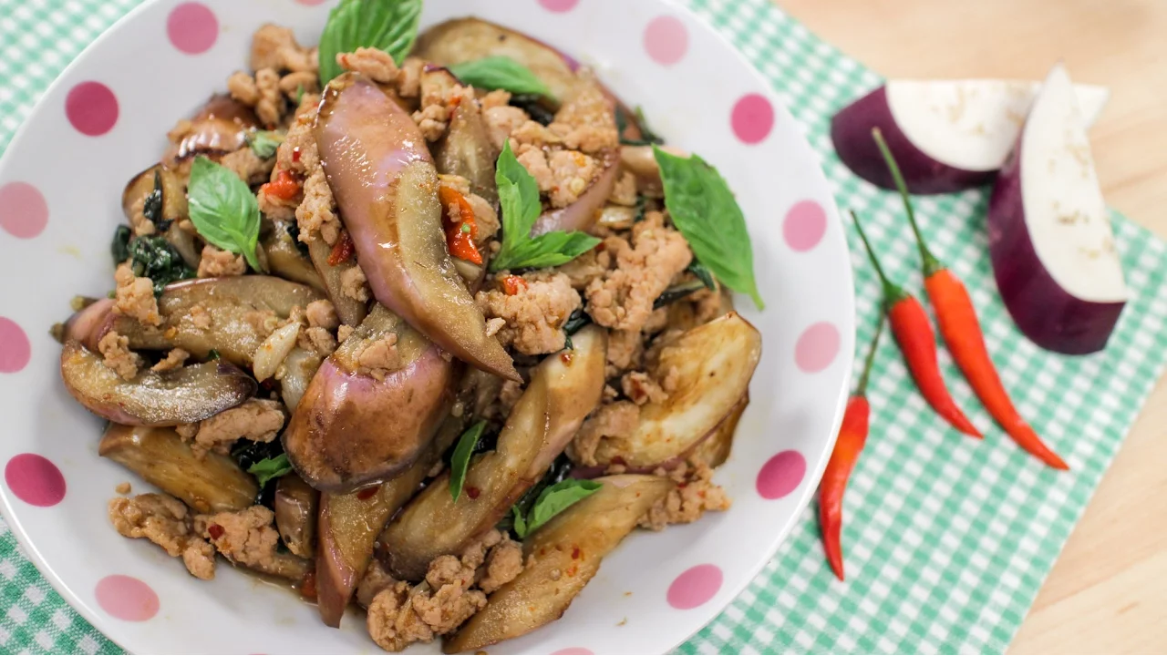 Eggplant w/ Basil & Chili Paste Stir-Fry Recipe  - Hot Thai Kitchen!