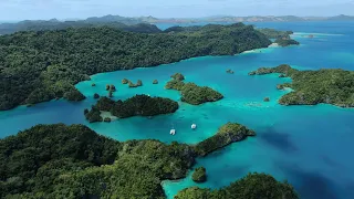 Is this the MOST BEAUTIFUL PLACE ON EARTH, we think so!!! Snorkel, Swim, Kayak, REPEAT!!!…Ep36