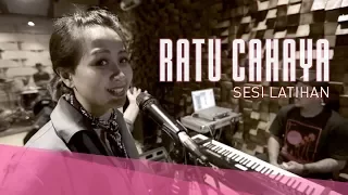 Download ​AstriD | ​RATU CAHAYA #SESIL​​ATIHAN MP3