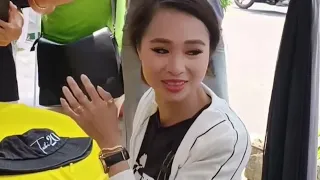 Bích Trâm nói thẳng câu này ở tang lễ Cậu Sạc Thành khiến ai cũng ngạc nhiên 