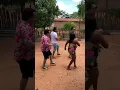 Dançando a música “mulher roleira - Banda caju com mel