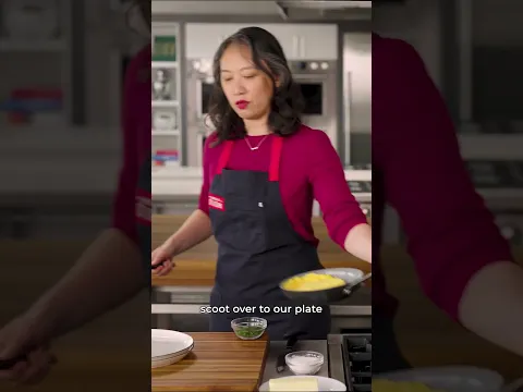 Use This Tip to Prevent Omelet Breakage