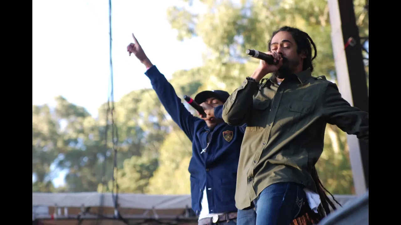 24-Africa Must Wake Up - Nas & Damian Marley Live at Openair Frauenfeld, Switzerland, 09-07-2010