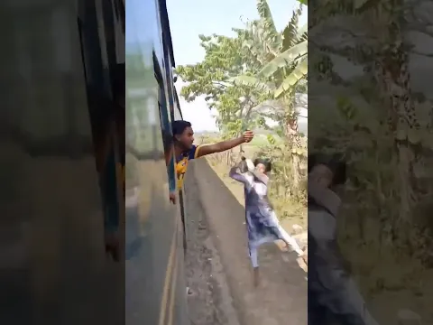 COMO LADRÕES ROUBAM CELULARES NA ÍNDIA - PARTE 2