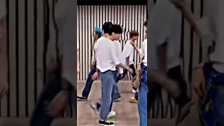 فخامة تاي وجيمين 