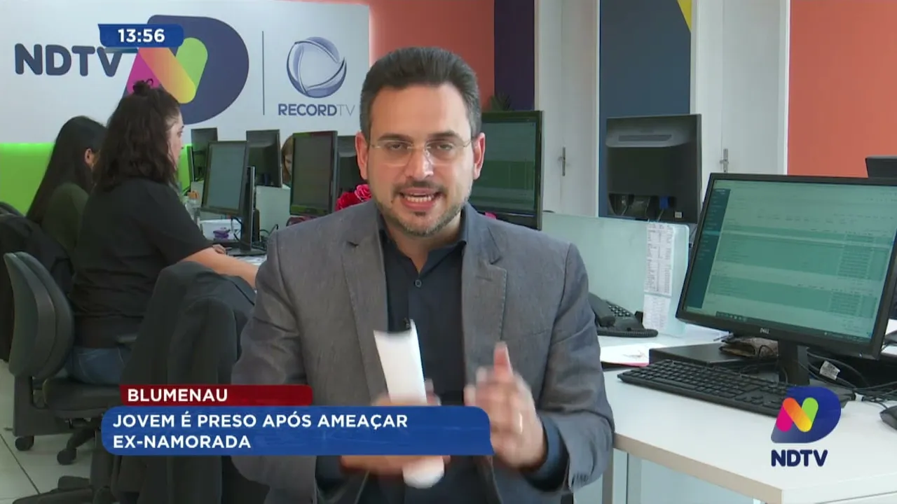 Jovem é preso após ameaçar ex-namorada em Blumenau