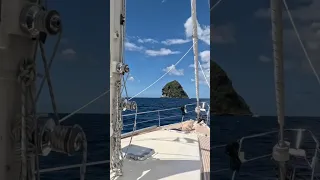 Maybe you still haven’t seen our laterst video? ☺️⛵️🌊🏝️