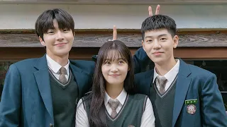 بنت كيوته بتروح مدرسه جديده بيتنمروا عليها بس الصدمه اشهر طالب بيدافع عنها وبيرتبط بيها ملخص مسلسل 