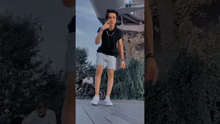 لي بتقصر تنوره 