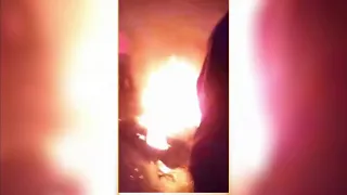 شاهد استمرار التظاهرات قرب مرقد محمد باقر الحكيم في النجف 