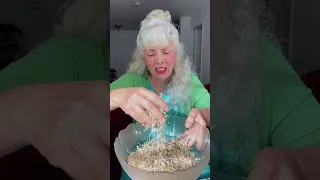 امروز سالاد را با جوانه شنبلیله میخورم 