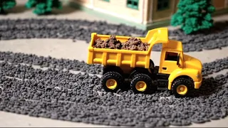 덤프트럭, 흙을 운송해요 덤프트럭, 흙을 운송해요 Dump truck, transporting dirt Dump truck, transporting dirt