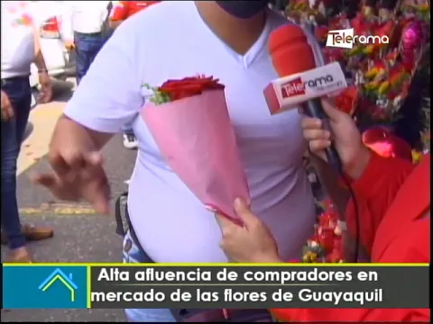 Alta afluencia de compradores en mercado de las flores de Guayaquil