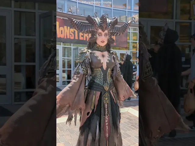 Lilith Cosplay at Monsterpalooza 2023! #diablo #cosplay #gaming