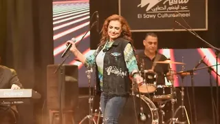 النجمة سيمون  حلو ومر   وكله يمر من احدث حفلاتها  ساقية الصاوى دندنها