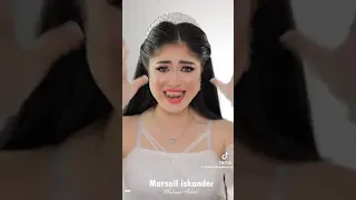 عيني جت على سنيوره كانت واقفه في بلكونه حذفتني بليمونه عروسه زي العسل دندنها